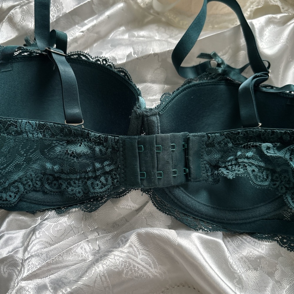 bow lace bra bundle - Picture 3 of 3